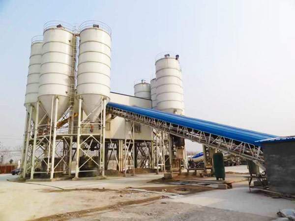 cement silos in batching plant