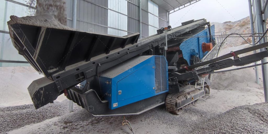 150t moile crawler concrete crusher